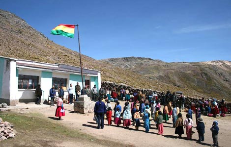 Creación de la Unidad Educativa en MOCOMOCO, Bolivia-P.Diego Plá